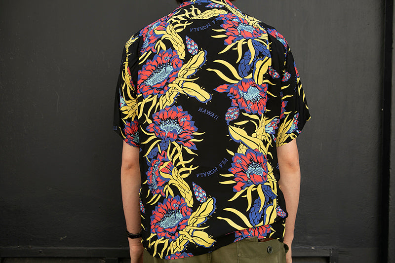 Sun Surf Hawaiian Shirt “Pua Mohala” Black