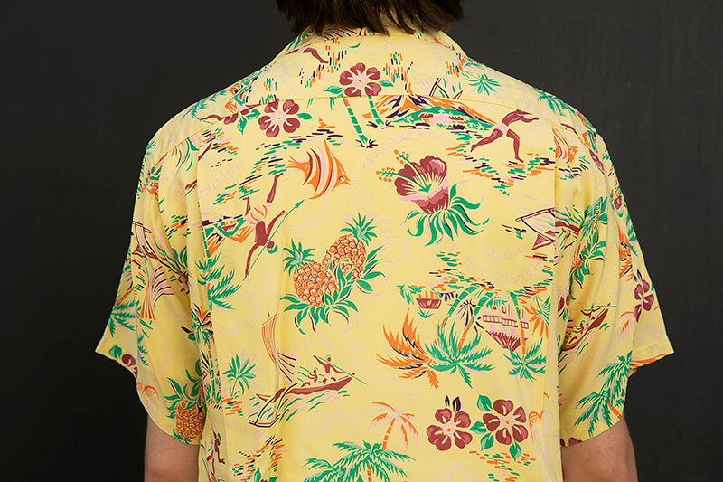 Sun Surf Hawaiian Shirt “Halekulani” Yellow