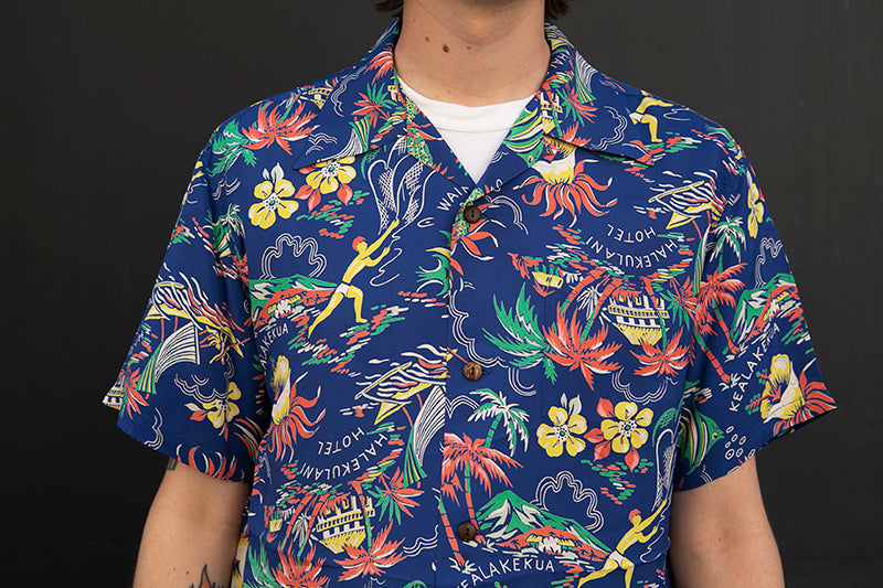 Sun Surf Hawaiian Shirt “Halekulani” Navy